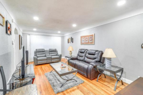 Updated Detroit Vacation Rental about 9 Mi to Downtown
